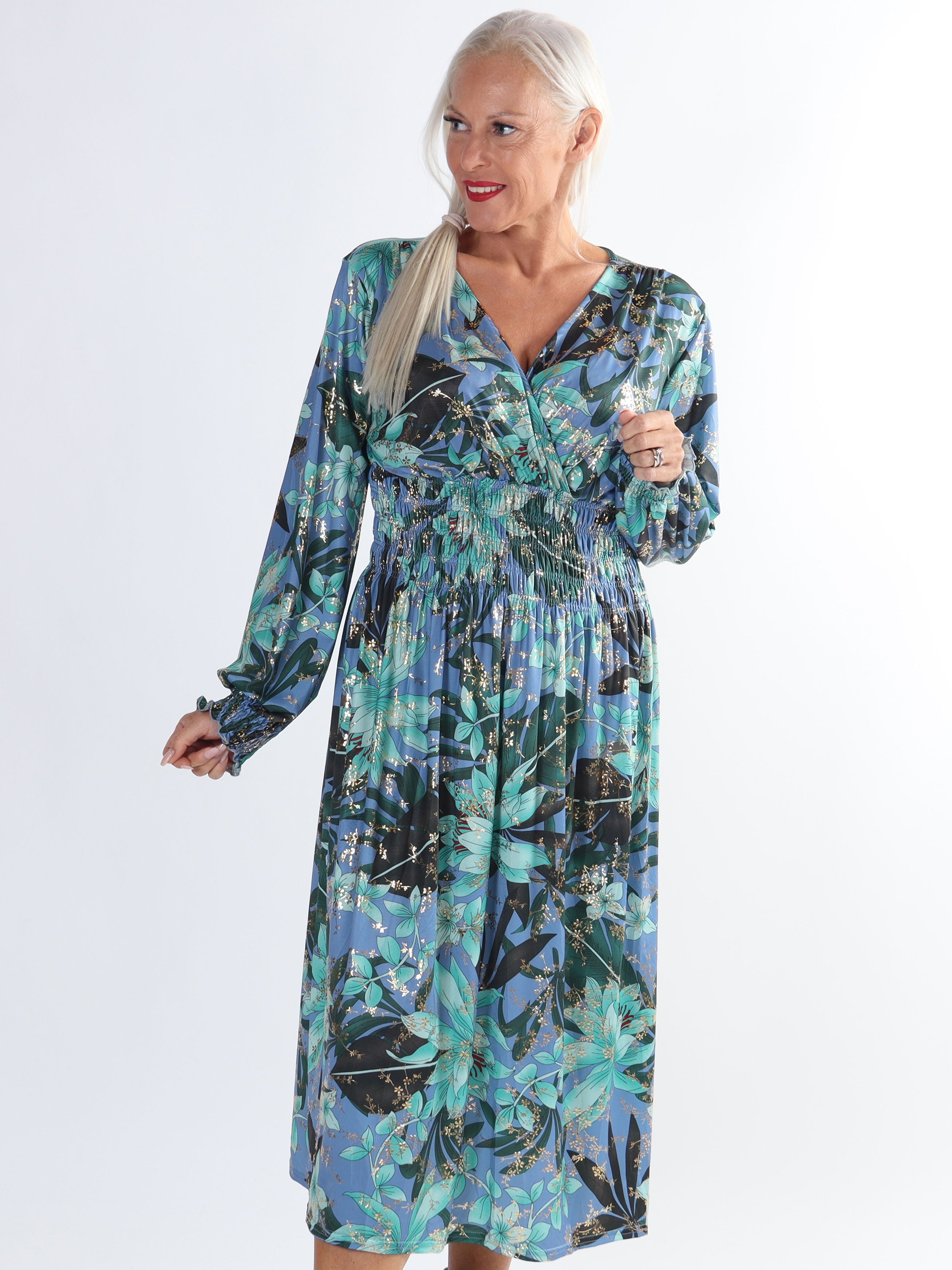 Pams Midi L/S - Plus size elastisk kjole i krølfrit stof med lange ærmer